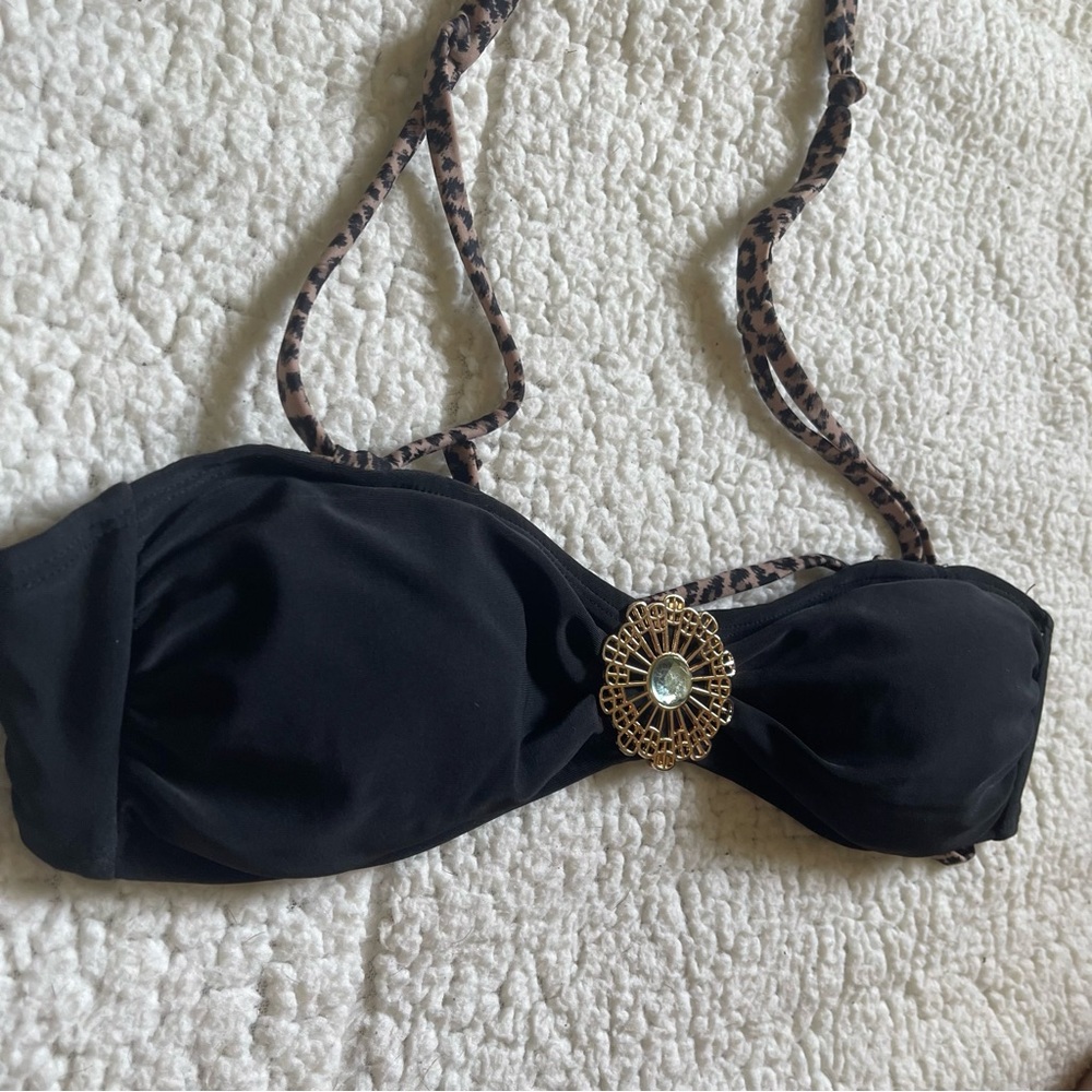 Xhiliration Black Bandeau Gold Centerpiece Bikini Top with Leopard Straps